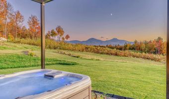 289 Ledgewood Dr, Bethlehem, NH 03574