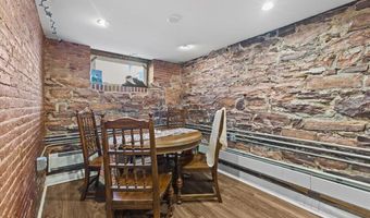 233 Pearl St, Burlington, VT 05401