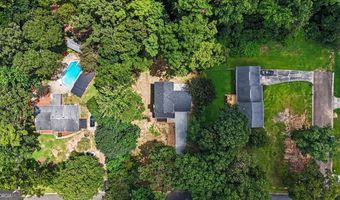 5422 Cheyenne Dr, Acworth, GA 30102