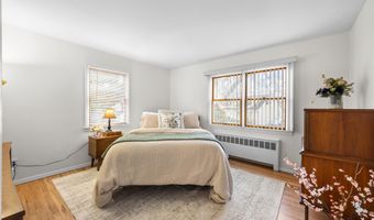 88 Evans Ave, Albertson, NY 11507