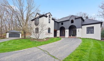 1100 Skyevale Dr NE, Ada, MI 49301