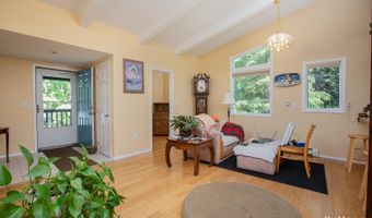 4450 Trapline Dr, Anchorage, AK 99516