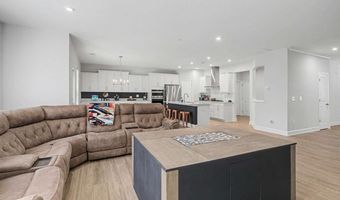 669 Fairway Dr, Acworth, GA 30101