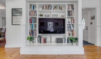 85 Bedford St, Bath, ME 04530