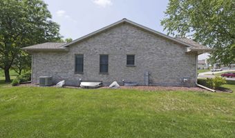 552 Meadowlark Ln, Portage, WI 53901