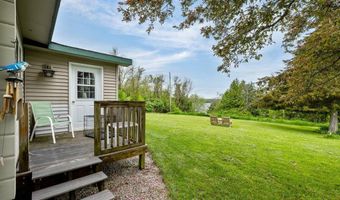 28 Hilltop Rd, Alburgh, VT 05440