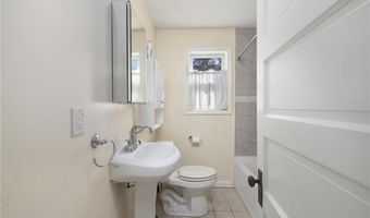 159 Ten Rod Rd, North Kingstown, RI 02852