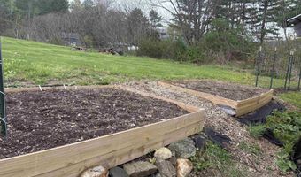 43 C-S Dr, Bethel, VT 05032
