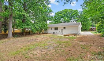 1915 Birchcrest Dr, Charlotte, NC 28205