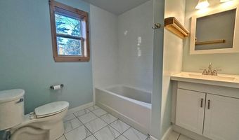 14 Island Woods Rd, Bar Harbor, ME 04609