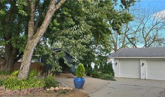 309 5th St SW, Austin, MN 55912