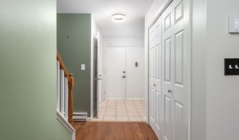 21 Pine Ct 21, Cromwell, CT 06416