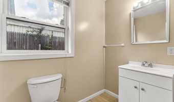 196 5th St, Bridgeport, CT 06607