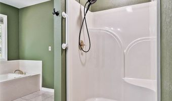 15 Cambria Ln, Bella Vista, AR 72715