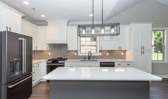1534 Tsuga Dr, Alcoa, TN 37701