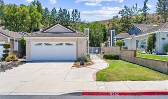 5742 E Hudson Bay Dr, Anaheim, CA 92807