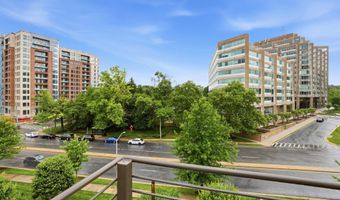 6924 ROCKLEDGE Dr, Bethesda, MD 20817