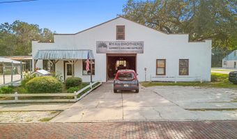 215 E 5TH St, Apopka, FL 32703