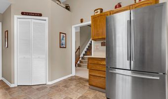 18 Peaksail Dr, Bayville, NJ 08721