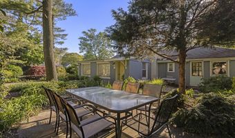 140 Leonardville Rd, Belford, NJ 07718