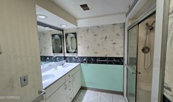 131 Veeder Ln, Bayville, NJ 08721