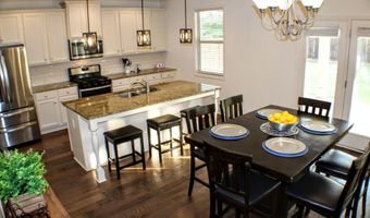 878 W Union Grv, Auburn, GA 30011