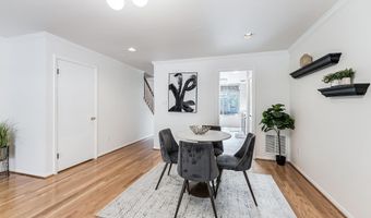 1763 S HAYES St 2, Arlington, VA 22202