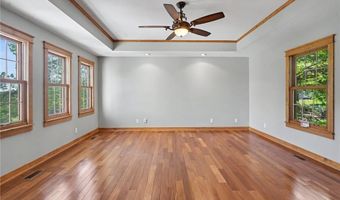 618 E 1714 Rd, Baldwin City, KS 66006