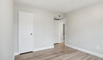 1317 S WALTER REED Dr 17201, Arlington, VA 22204