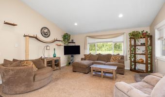 515 THREE RIVERS Dr, Alpine, WY 83128