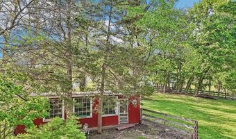 8893 LONGSWAMP Rd, Alburtis, PA 18011