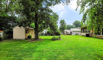 2812 Greenbriar Rd, Anderson, IN 46011