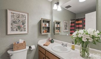 16 Chipping Green Dr, Arden, NC 28704