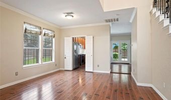 3777 Meadowcreek Cir, Addison, TX 75001