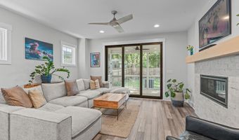 409 S Tunstall Ave, Apex, NC 27502