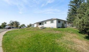 810 CAHILL Dr, Cheyenne, WY 82001