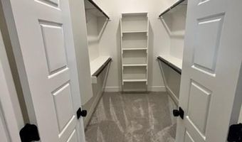 6207 SW Luna Ln, Bentonville, AR 72713
