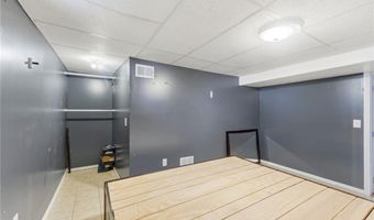 61 Metropolitan Ave, Cranston, RI 02920