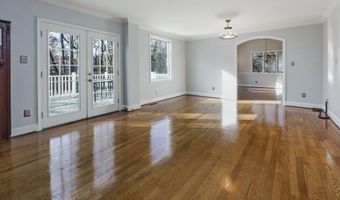 2018 SWAN Ter, Alexandria, VA 22307