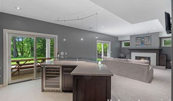 1977 Emerald Glen Ct NE, Ada, MI 49301