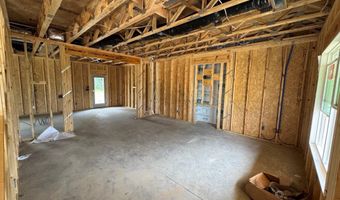 212 Holden Ln, Aberdeen, NC 28315