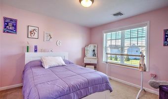 31 Streamview Dr, Cumberland, RI 02864