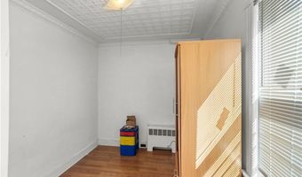 63 Lincoln Ave, Cranston, RI 02920