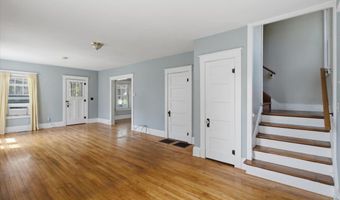 301 Elm St, Bennington, VT 05201