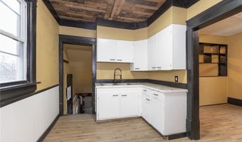 258 Oberlin Ct, Akron, OH 44311