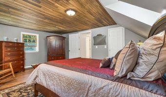 212 Wentworth Rd, Brookfield, NH 03872