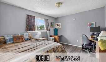 1960 Prairie Ln, Bar Nunn, WY 82601
