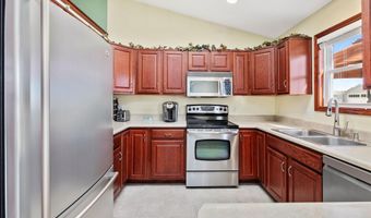 1408 Katherine St, Auburn, IN 46706