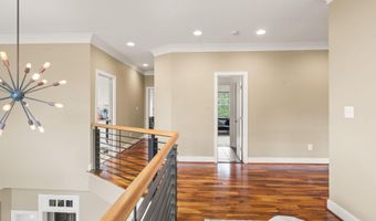 4226 40TH St N, Arlington, VA 22207