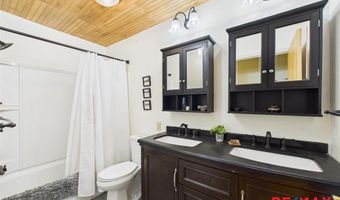 618 Montana Ave, Basin, WY 82410